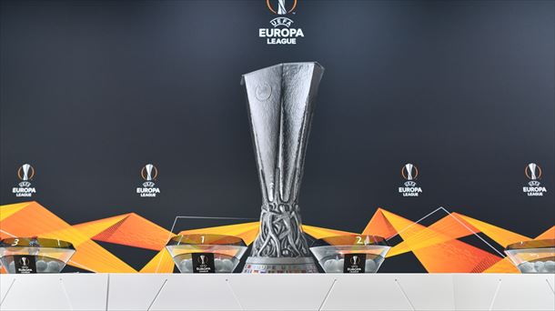 Trofeo de la UEFA Europa League. Foto: EFE
