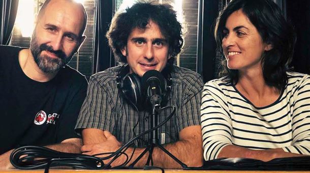 Miguel Ángel Pérez, Aritz Ibañez y Marta Mas son parte de Mendialdea radio.
