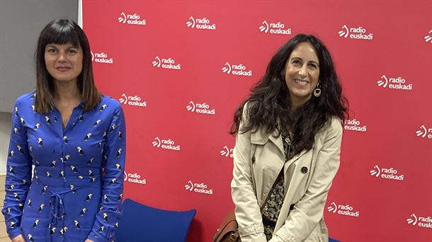 La escritora María Oruña entrevistada por Miriam Duque y Jon Bilbao