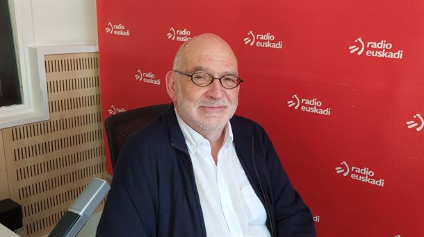 Ignacio Medina en estudios de Radio Euskadi