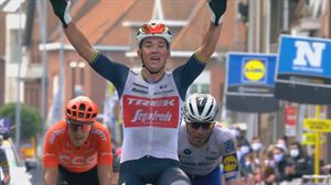 Mads Pedersen se hace con la victoria en la Gante-Wevelgem 