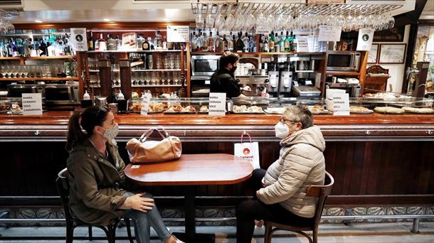 El interior de un bar de Pamplona