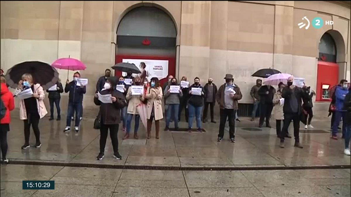 Protesta de hosteleros. Imagen obtenida de un vídeo de ETB.