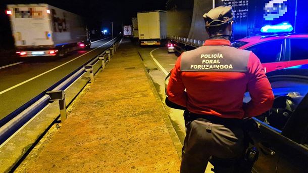 Control de la Policía foral en las carreteras navarras