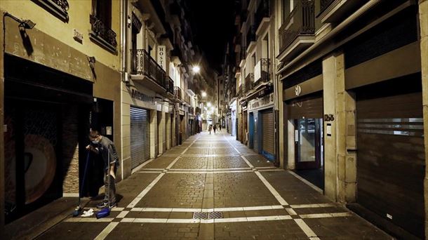 Calle vacía en Navarra.