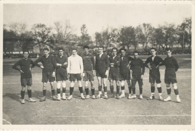 . foto de Osasuna, abril 1921. \