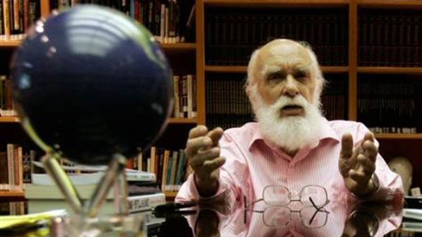 James Randi                                                                                         