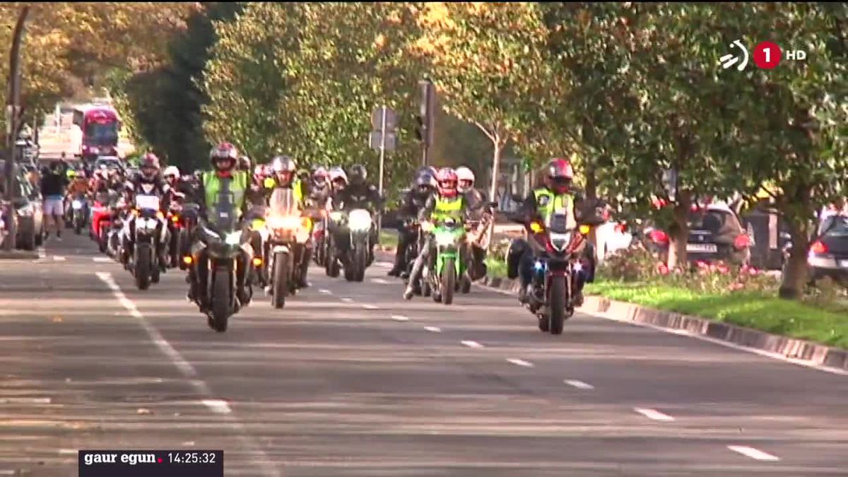 Motorrak Gasteizen. EiTBko bideo batetik ateratako irudia.