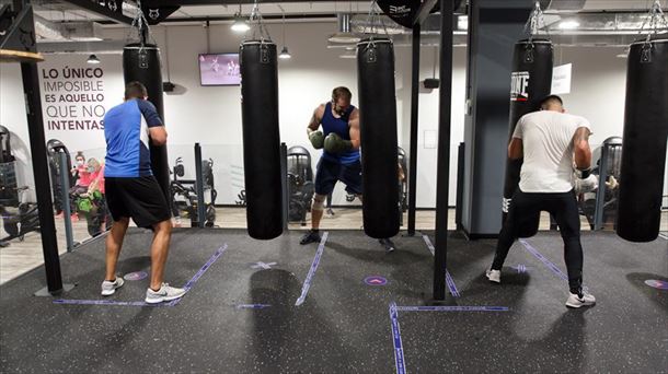 Imagen de archivo de un gimnasio. Foto: Efe