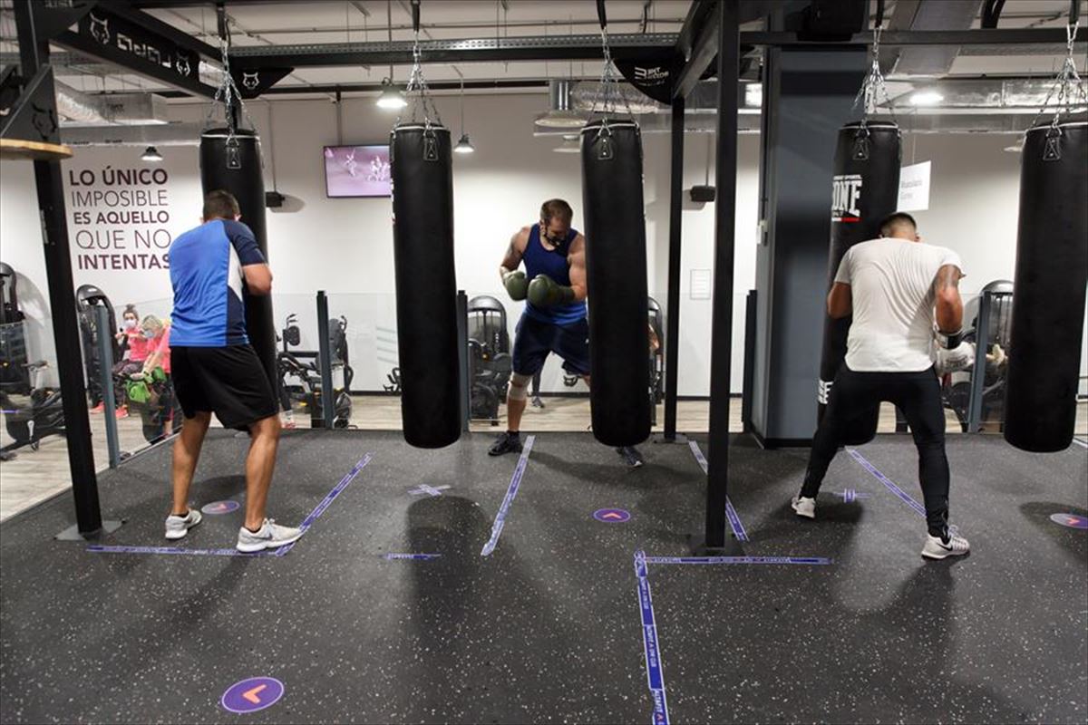 Imagen de archivo de un gimnasio. Foto: Efe