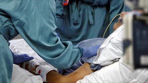 Los nuevos positivos bajan a 363 en Navarra, pero mueren dos mujeres