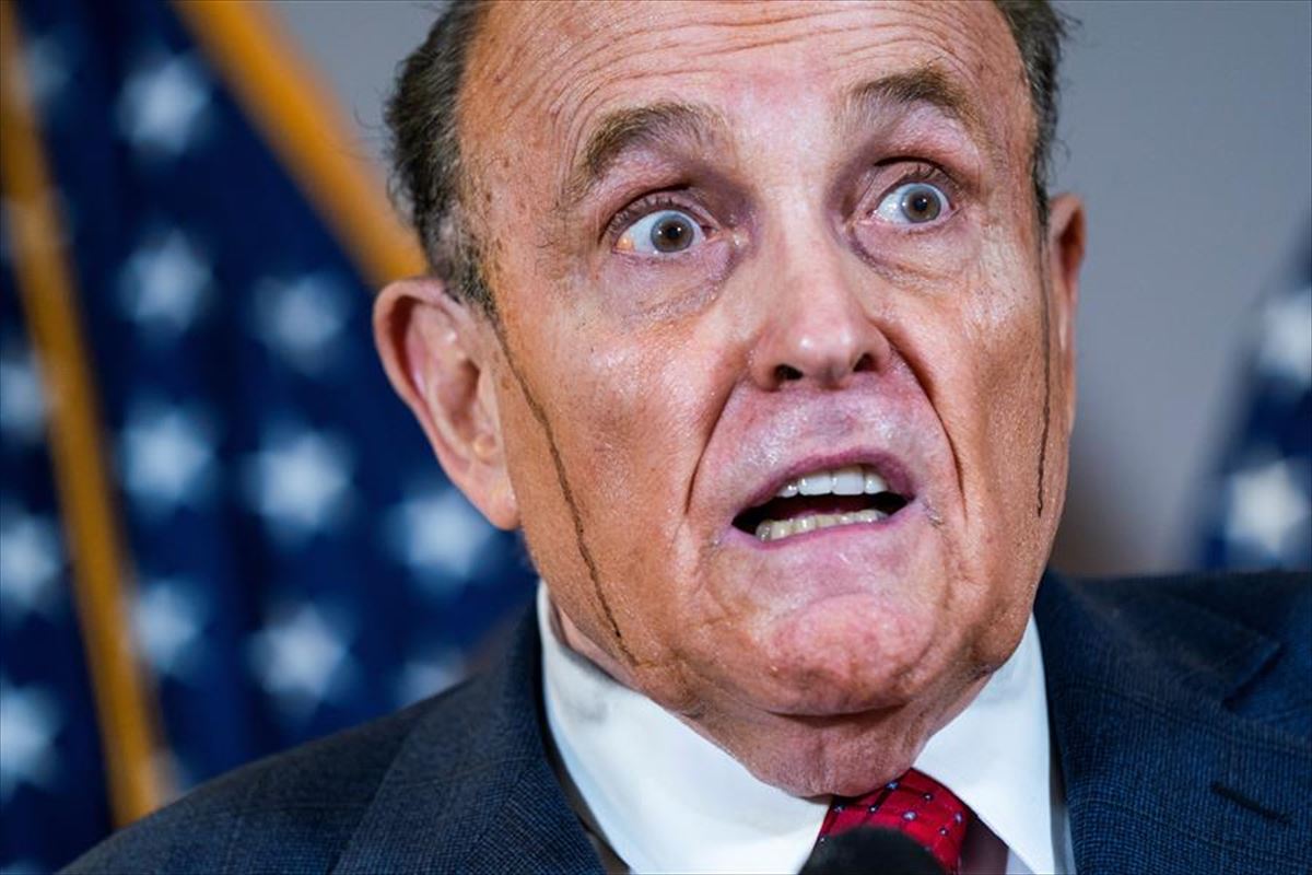 Rudy Giuliani, Donald Trumpen abokatua.