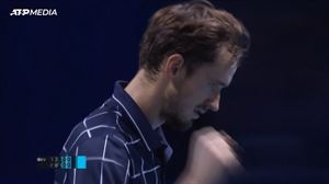 Rafa Nadal finaletik kanpo geratu da Medvedev errusiarrarekin galduta