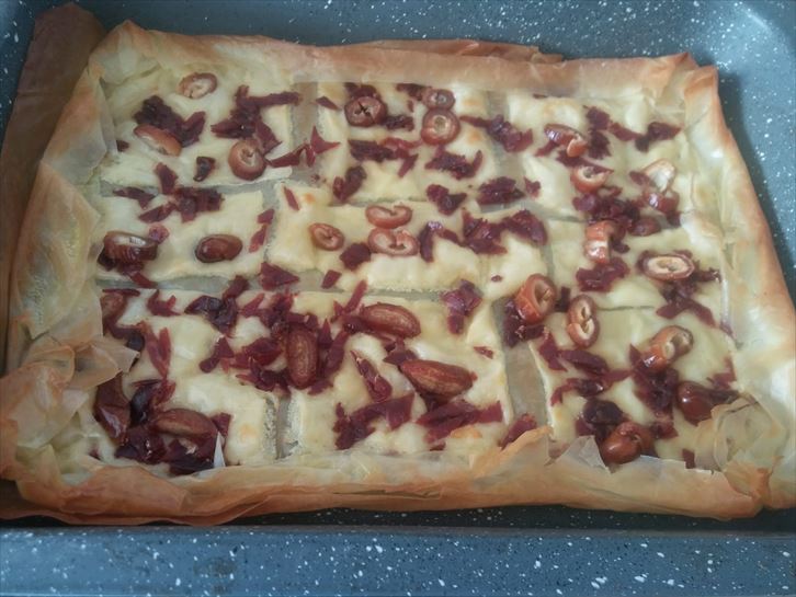 Pasta filo con jamón