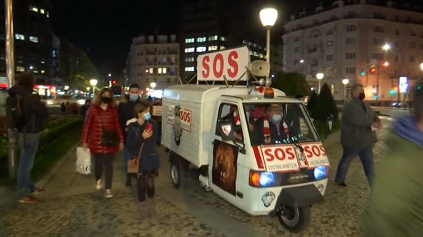 Ostalarien protesta. ETBren bideo batetik ateratako irudia.