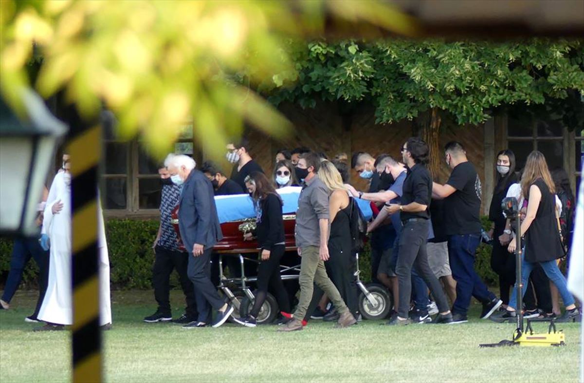El cortejo fúnebre de Diego Armando Maradona