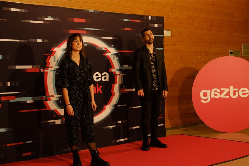 Gaztea Sariak 2020: Miren Arrieta y Zakil Onil
