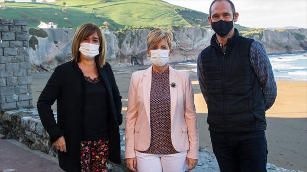 Amaia Barredo, Arantxa Tapia y Asier Arrese