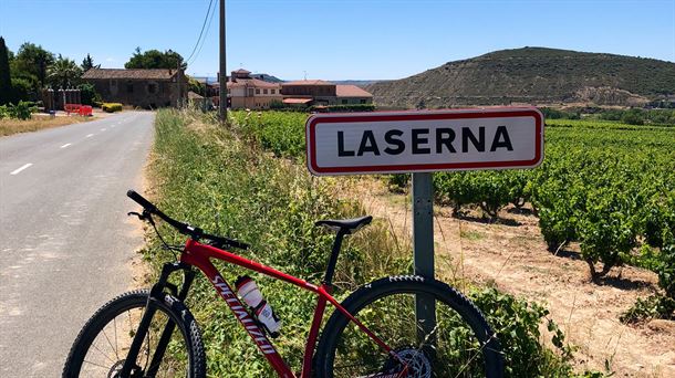 Entrada a la localidad de Laserna que pertenece al municipio de Laguardia.