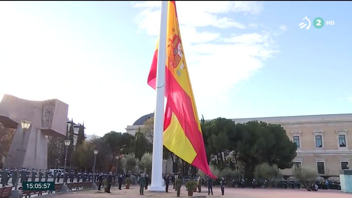 Gigantesca bandera española en Madrid. Imagen obtenida de un vídeo de EiTB.