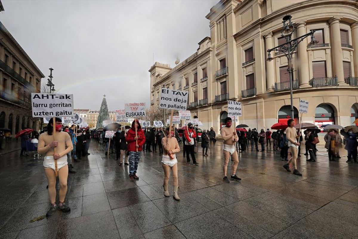Protesta contra el TAV en Pamplona.