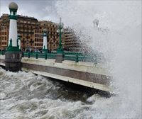 El temporal azota la costa vasca