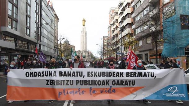 Eskubide Sozialen Kartaren manifestazio bat. EFEren artxiboko irudia. 