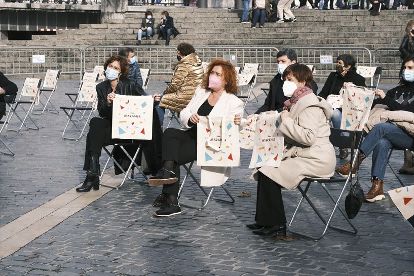 Bertsos a favor de EITB Maratoia.