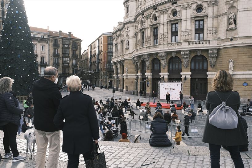 Bertsos a favor de EITB Maratoia.