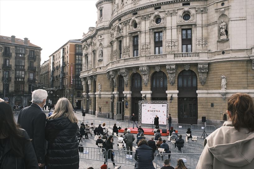 Bertsos a favor de EITB Maratoia.