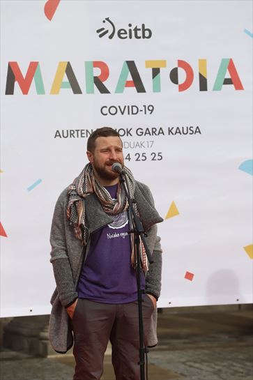 Bertsos a favor de EITB Maratoia.