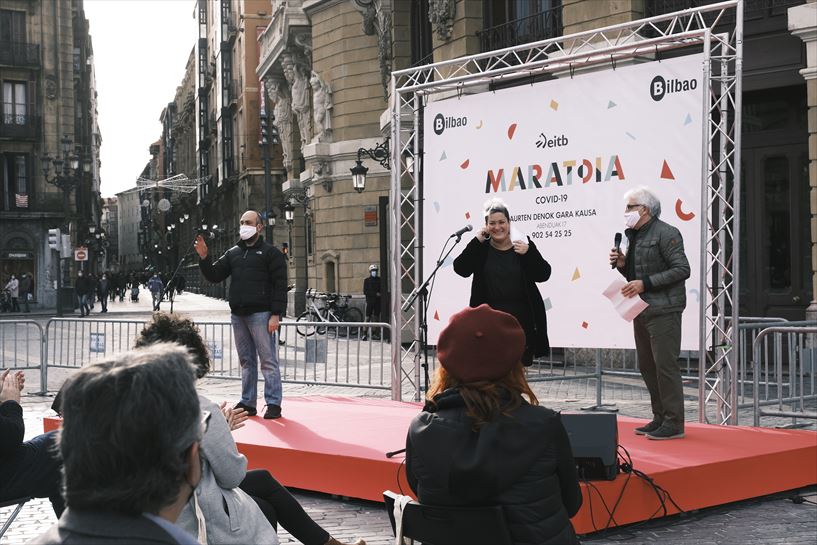 Bertsos a favor de EITB Maratoia.