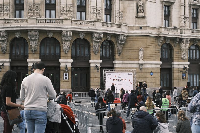 Bertsos a favor de EITB Maratoia.