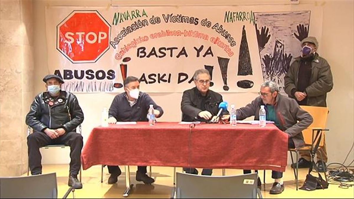 Asociación de Víctimas de Abusos de Navarra. Imagen obtenida de un vídeo de EiTB