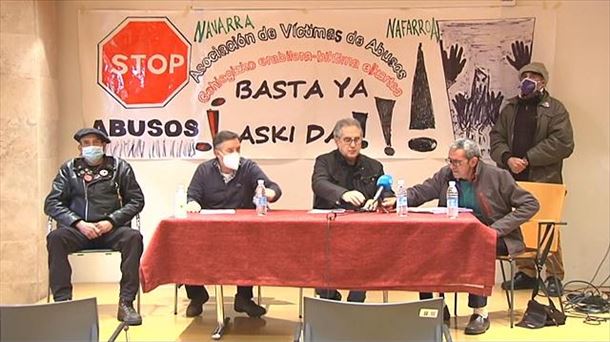 Asociación de Víctimas de Abusos de Navarra. Imagen obtenida de un vídeo de EiTB