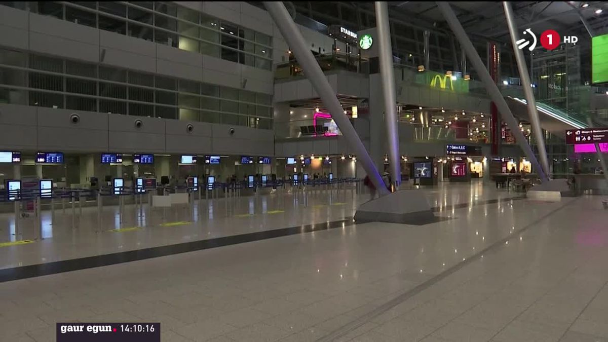 Aeropuerto vacío. Imagen obtenida de un vídeo de ETB.