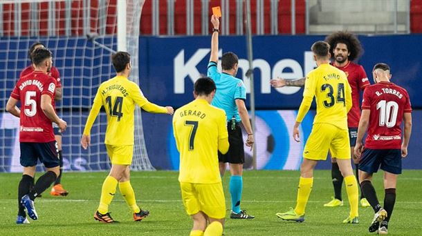 La expulsión de Aridane que hundió a Osasuna (vía @CAOsasuna)