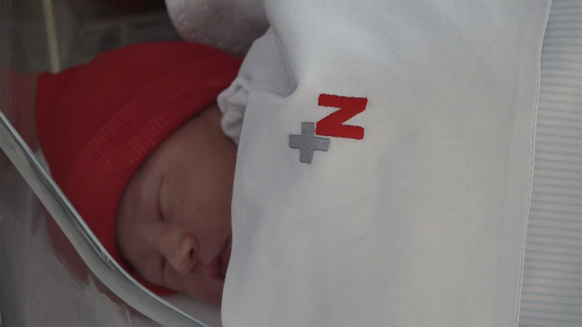 Izan David, el primer bebé nacido en Hegoalde en 2021