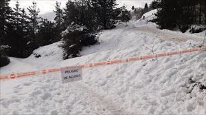 Cortada la ruta sur al monte Ganekogorta por peligro de aludes