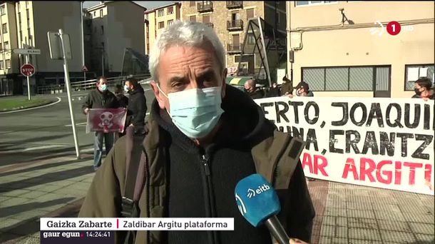 Protestak egin ditu Zaldibar Argituk gaur, duela 11 hilabete gertatutakoa ez ahazteko