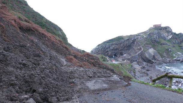 Desprendimiento en San Juan de Gaztelugatxe. Imagen: Diputación de Bizkaia