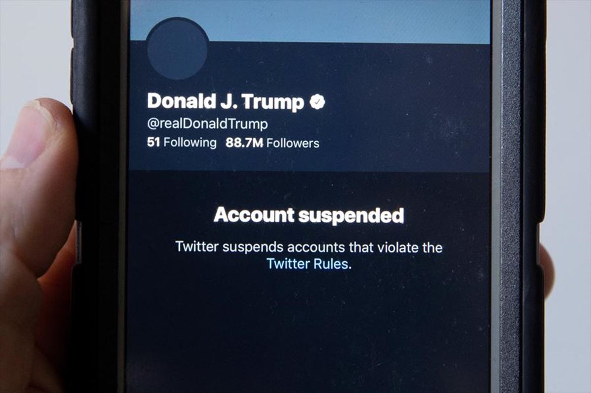 Twitter deja a Trump sin cuenta definitivamente. Foto: EFE