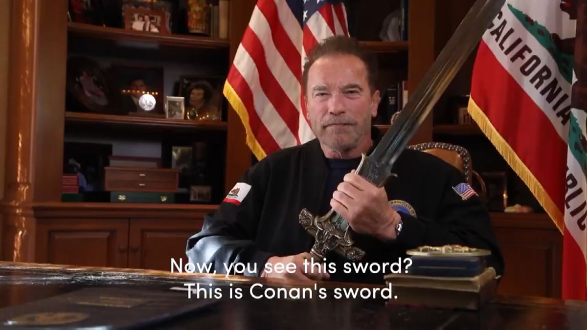 Schwarzenegger con la espada de Conan