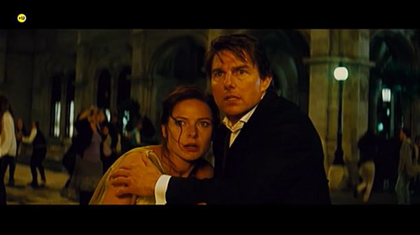 Tom Cruise y Rebecca Ferguson en un fotograma de 