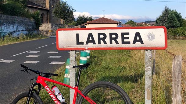 Ruta 5/Larrea-Barrundia: terreno por excelencia de la bicicleta en Lautada