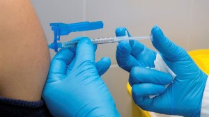 Uztailaren 23an hasiko dira Nafarroan 30 urtetik beherakoak txertatzen
