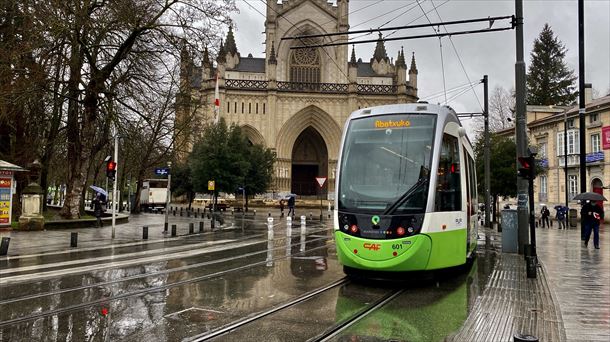 Vitoria-Gasteiz deberá cerrar los bares a partir de este martes.