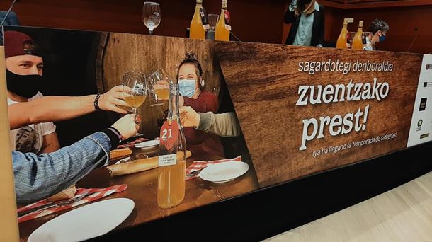 En tiempos de pandemia, toca disfrutar en mesa y con la botella de las Sagardotegis