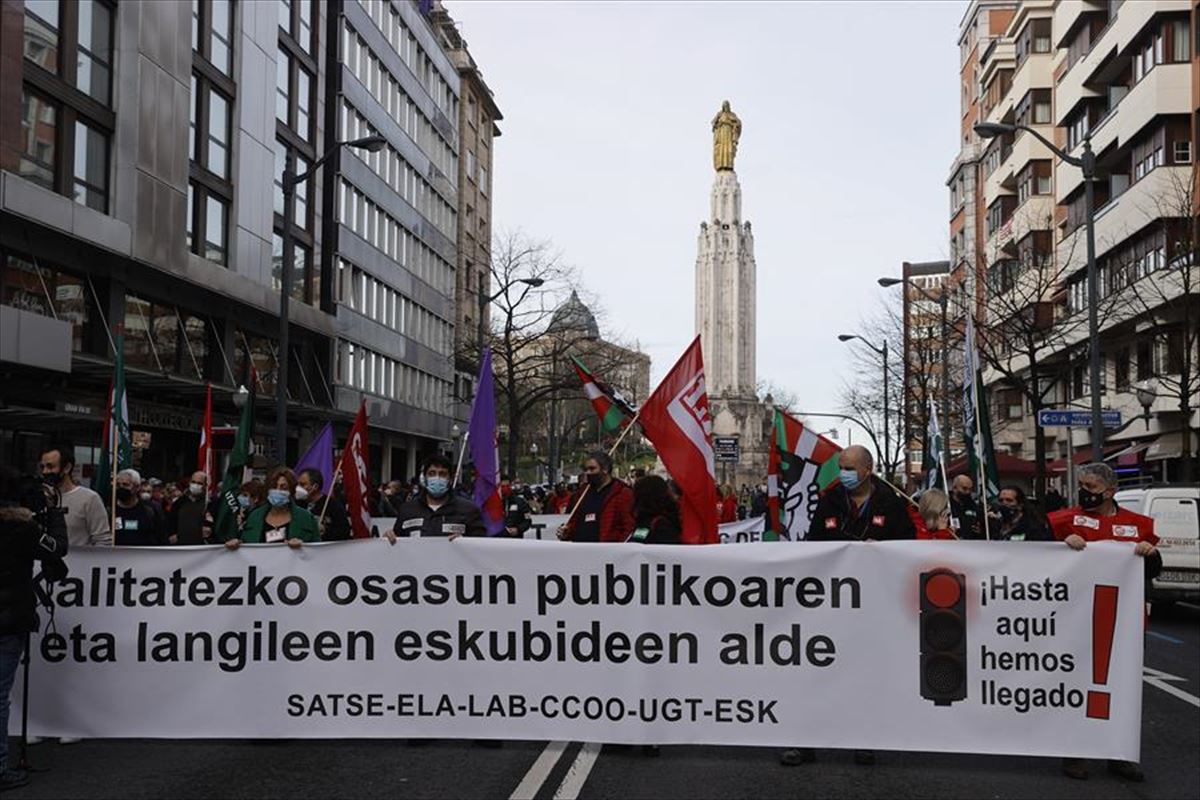 Una movilización de la plantilla de Osakidetza en Bilbao.