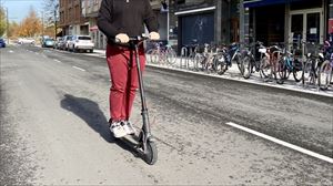 24 personas usuarias de patines eléctricos denunciadas en solo una semana